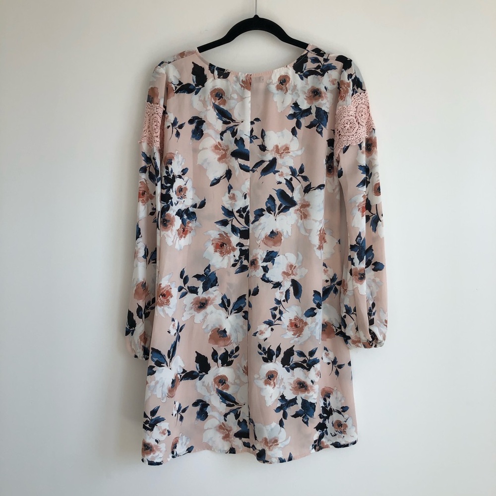 City Triangle Floral Print Dress - Picture 7 of 8